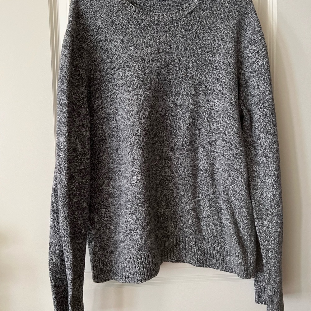 GAP Gray Marled Crewneck Sweater